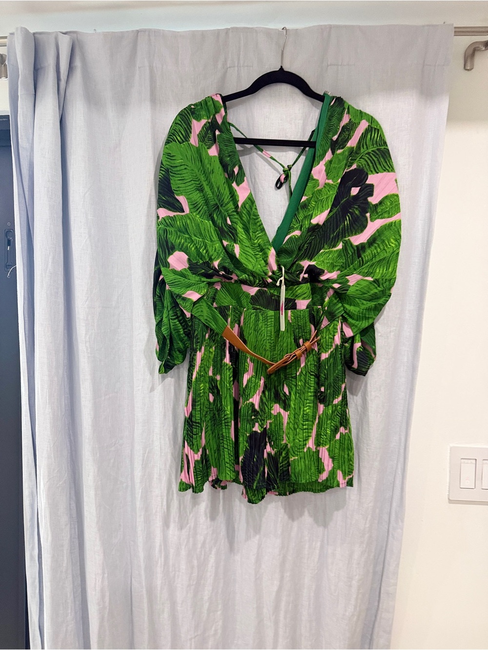 Green Tropical Print V-Neck Romper with Belt